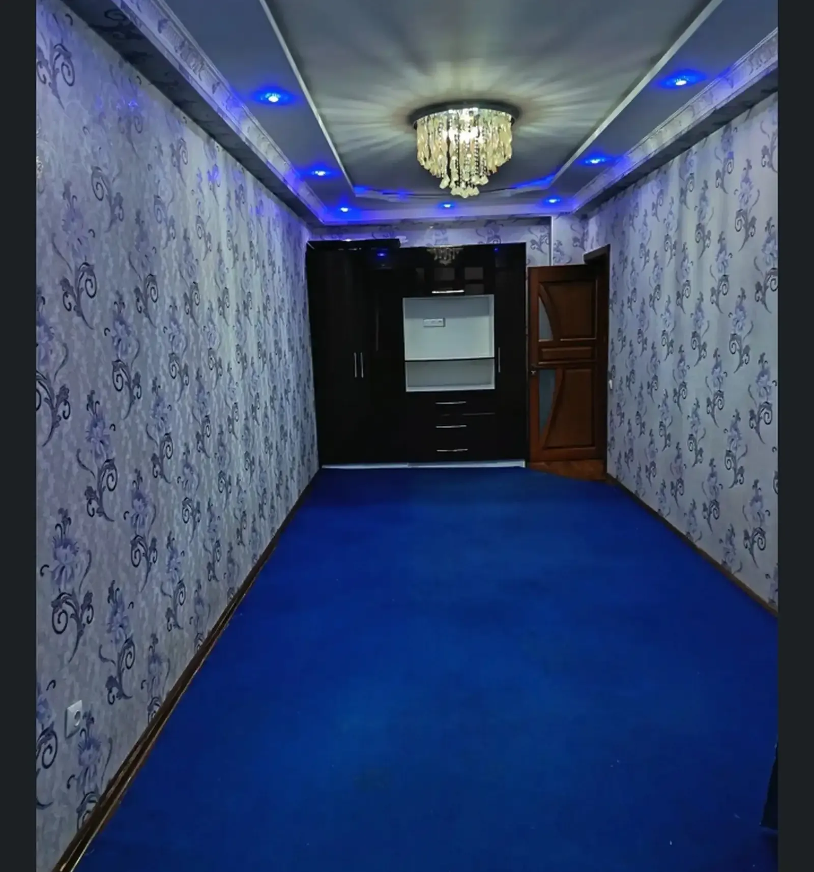 2-комн. квартира, 3 этаж, 71м², колхоз Россия
