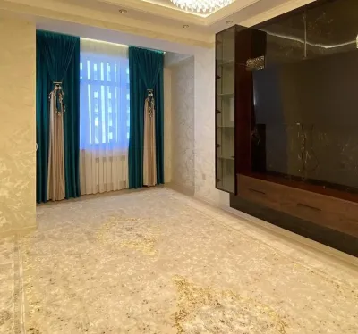 3-комн. квартира, 9 этаж, 70 м², Шохмансур Аэропорт