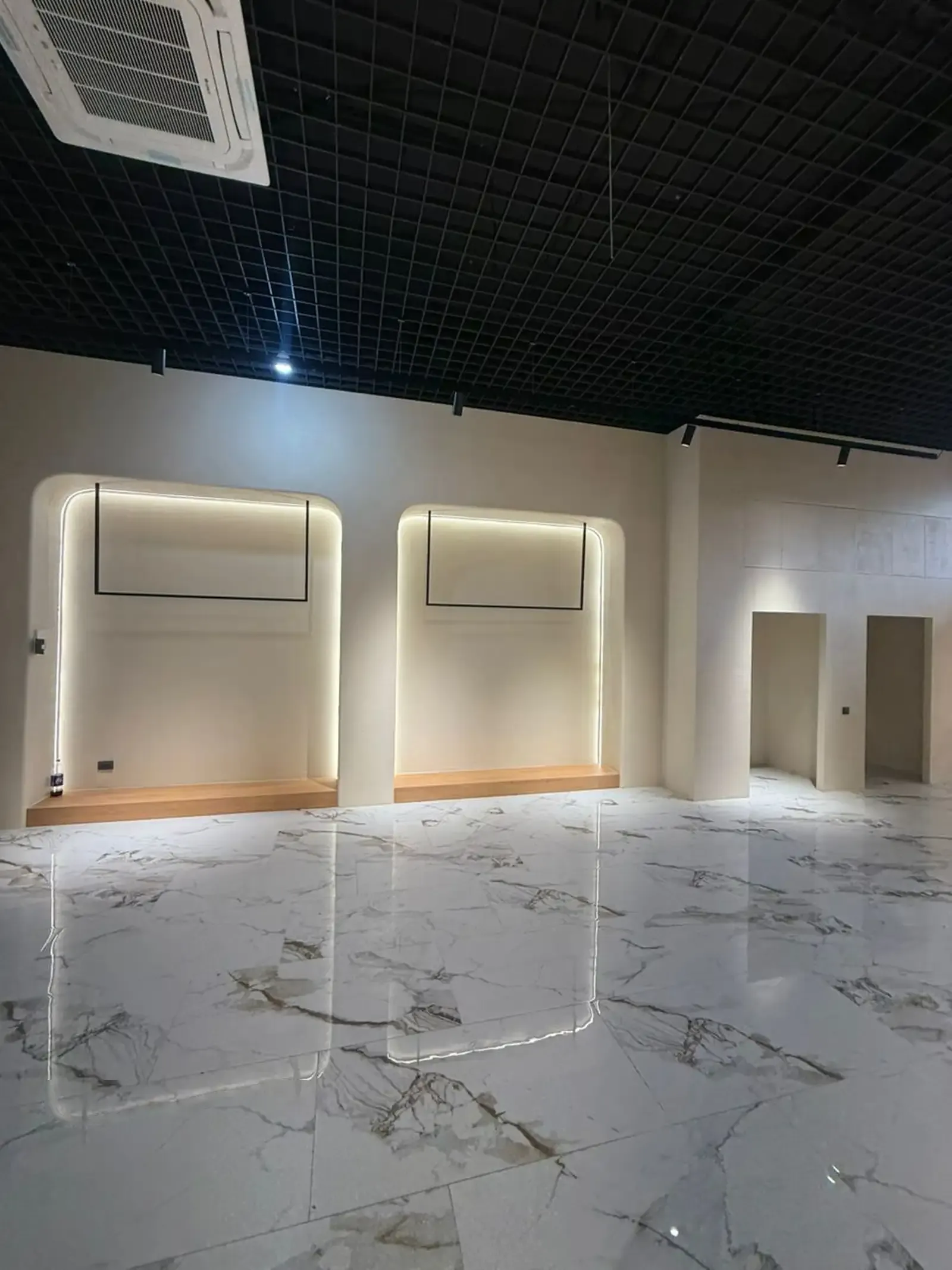 Помещение под магазин / салон, 100м², Дом печати