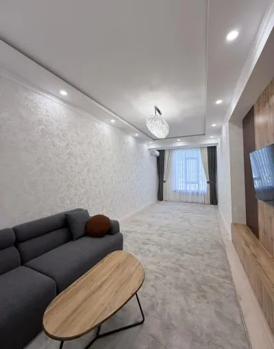 3-комн. квартира, 14 этаж, 118 м², 112 мкр, после Дома Супермаркета Пайкар