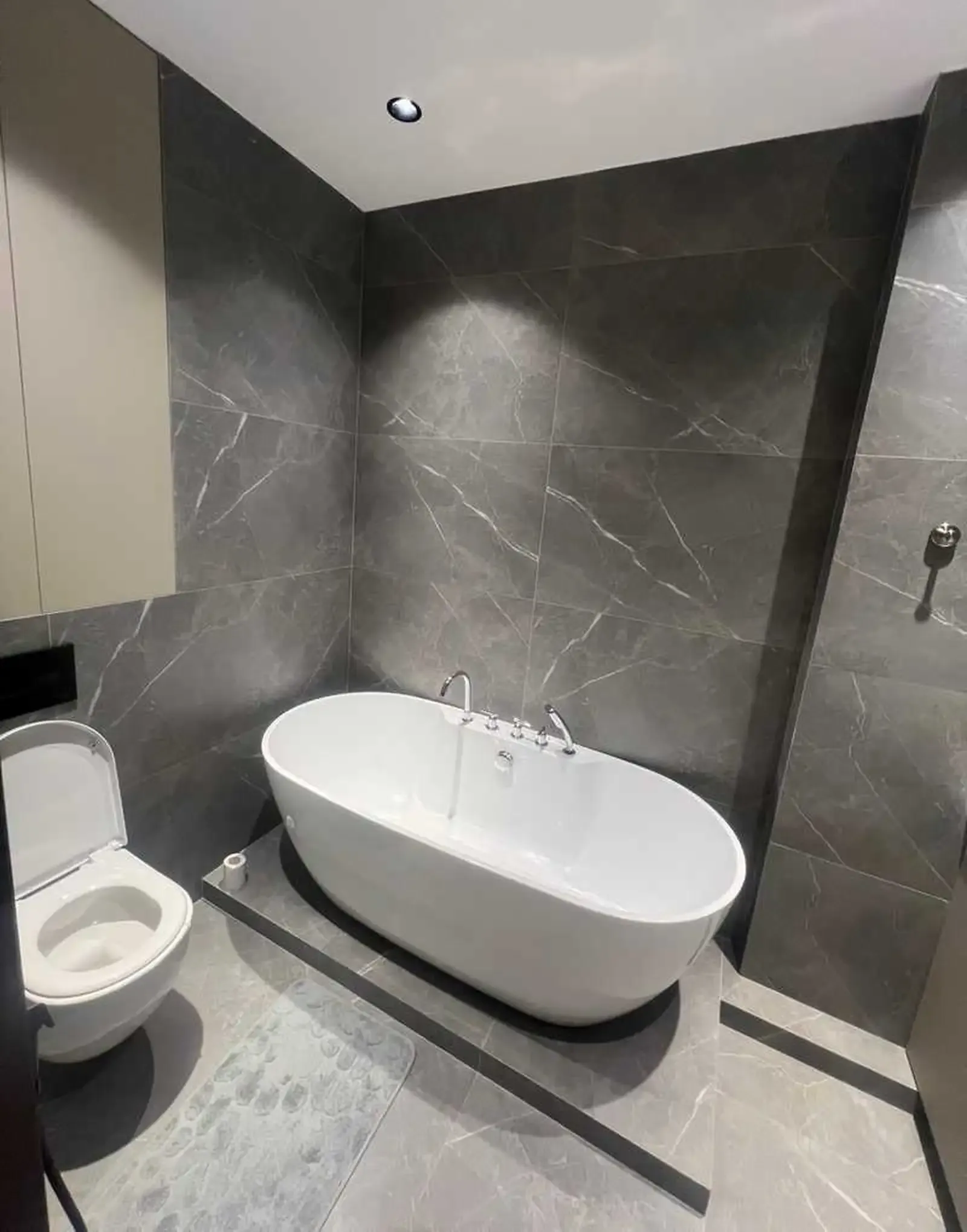 2-комн. квартира, 14 этаж, 72м², 82 мкр