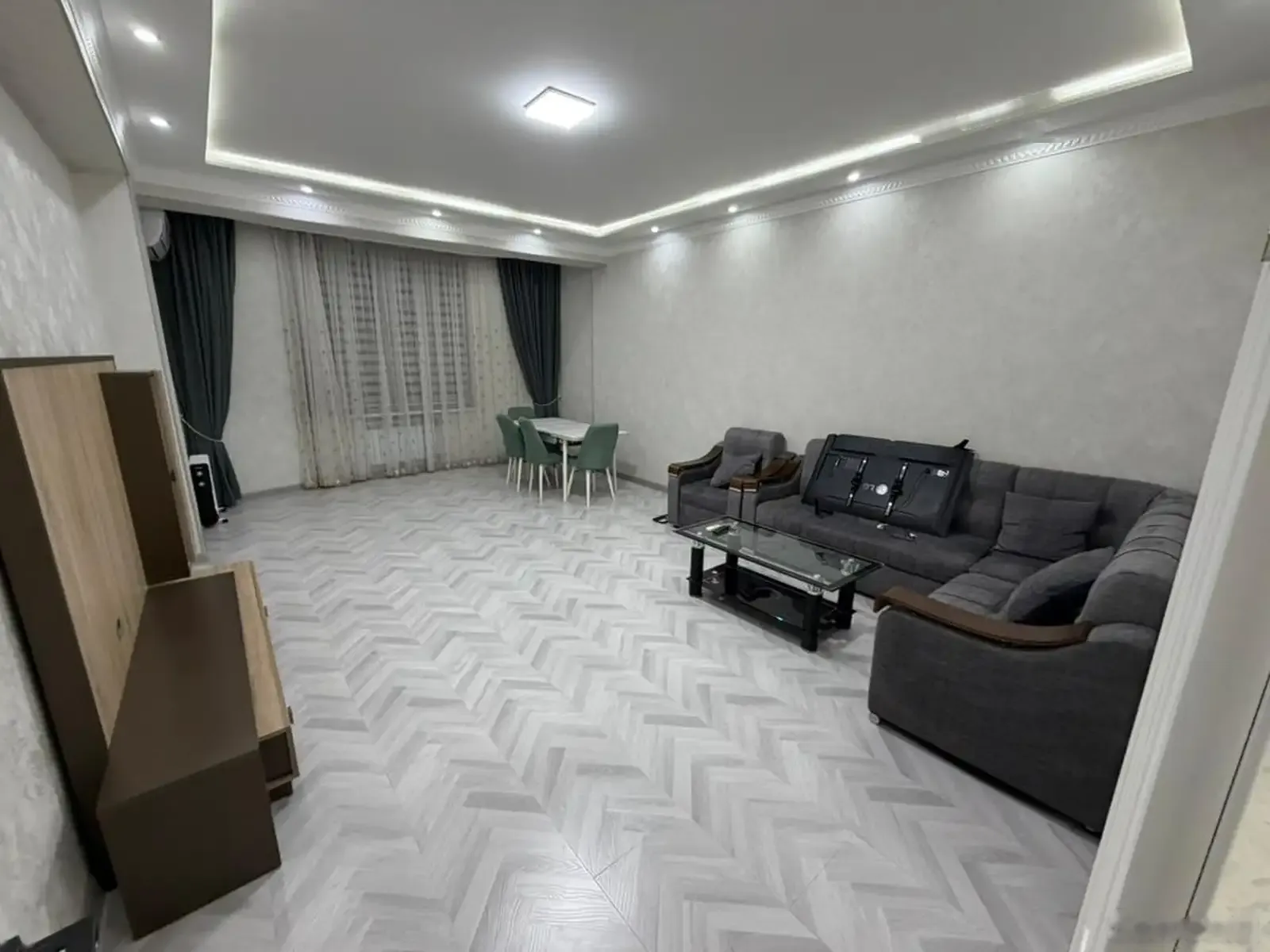 2-комн. квартира, 13 этаж, 100м², Опера и балет