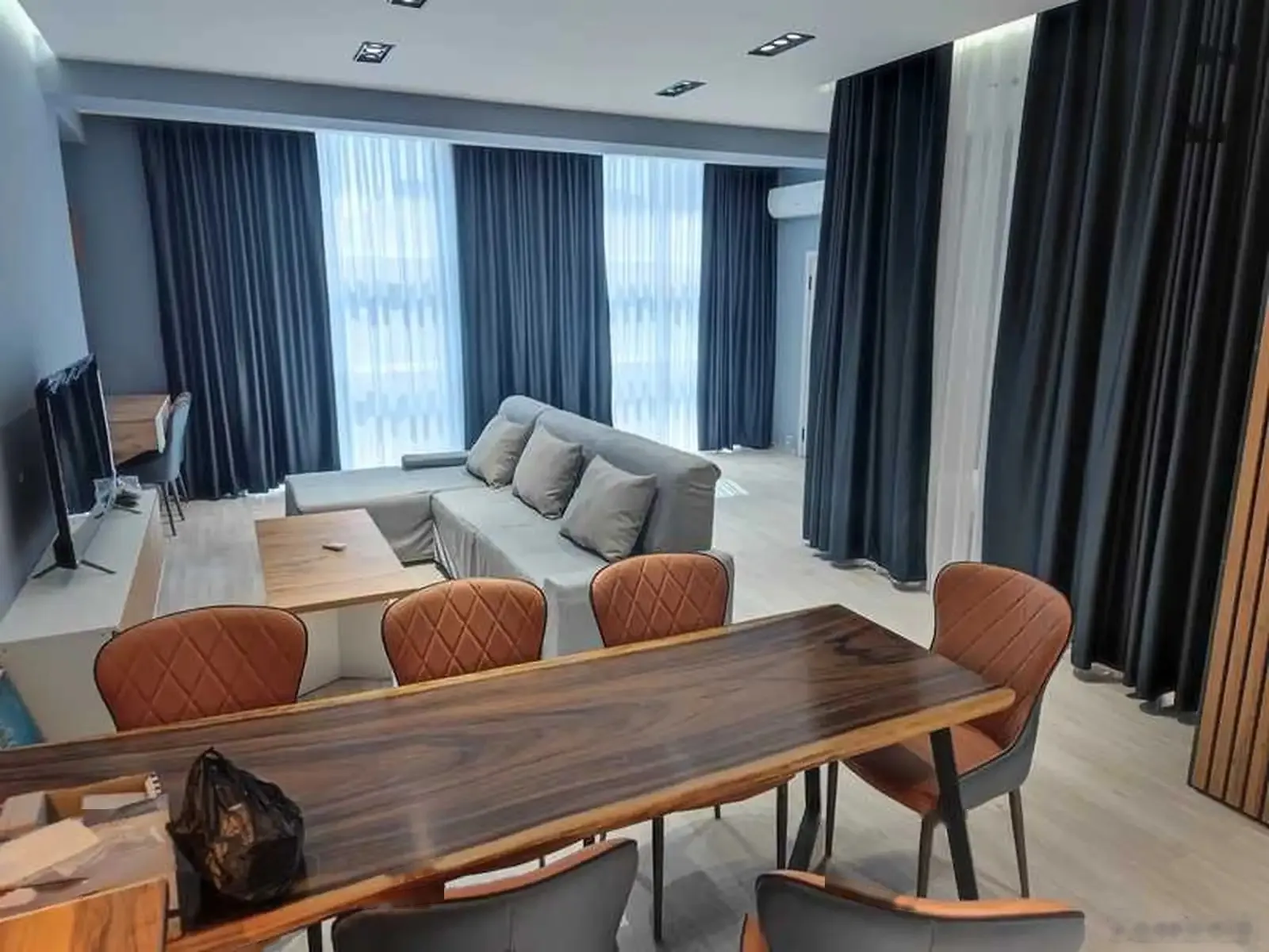 1-комн. квартира, 5 этаж, 54 м², садбарг доми гелос