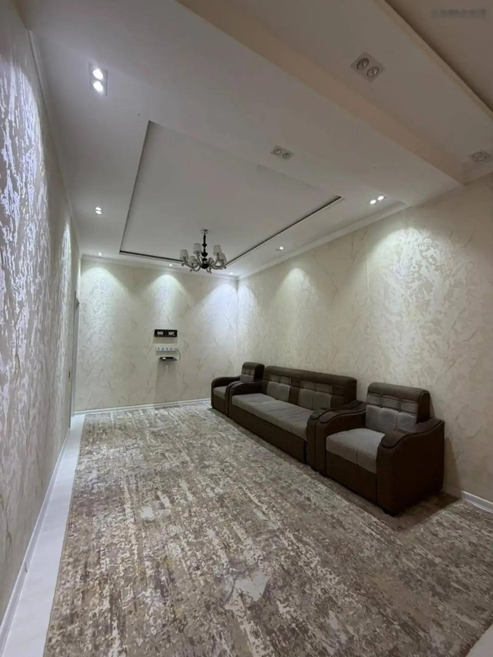 2-комн. квартира, 12 этаж, 75м², Шохмансур
