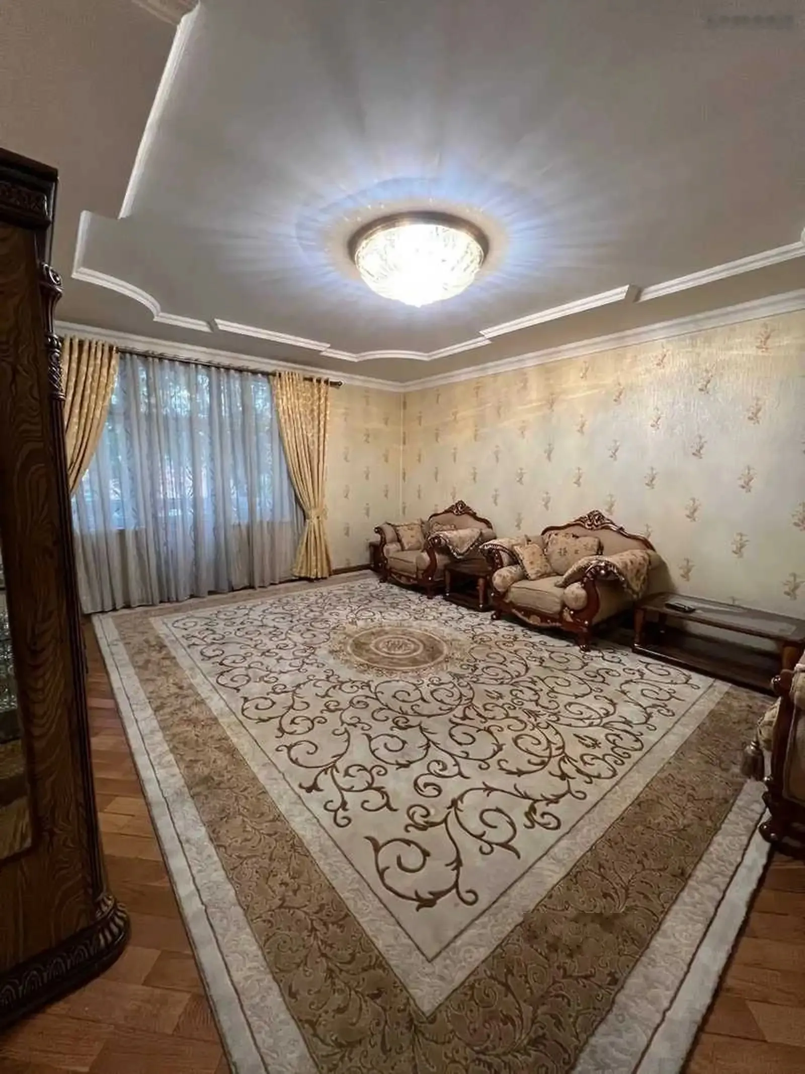 2-комн. квартира, 4 этаж, 118м², дом печат домт швили