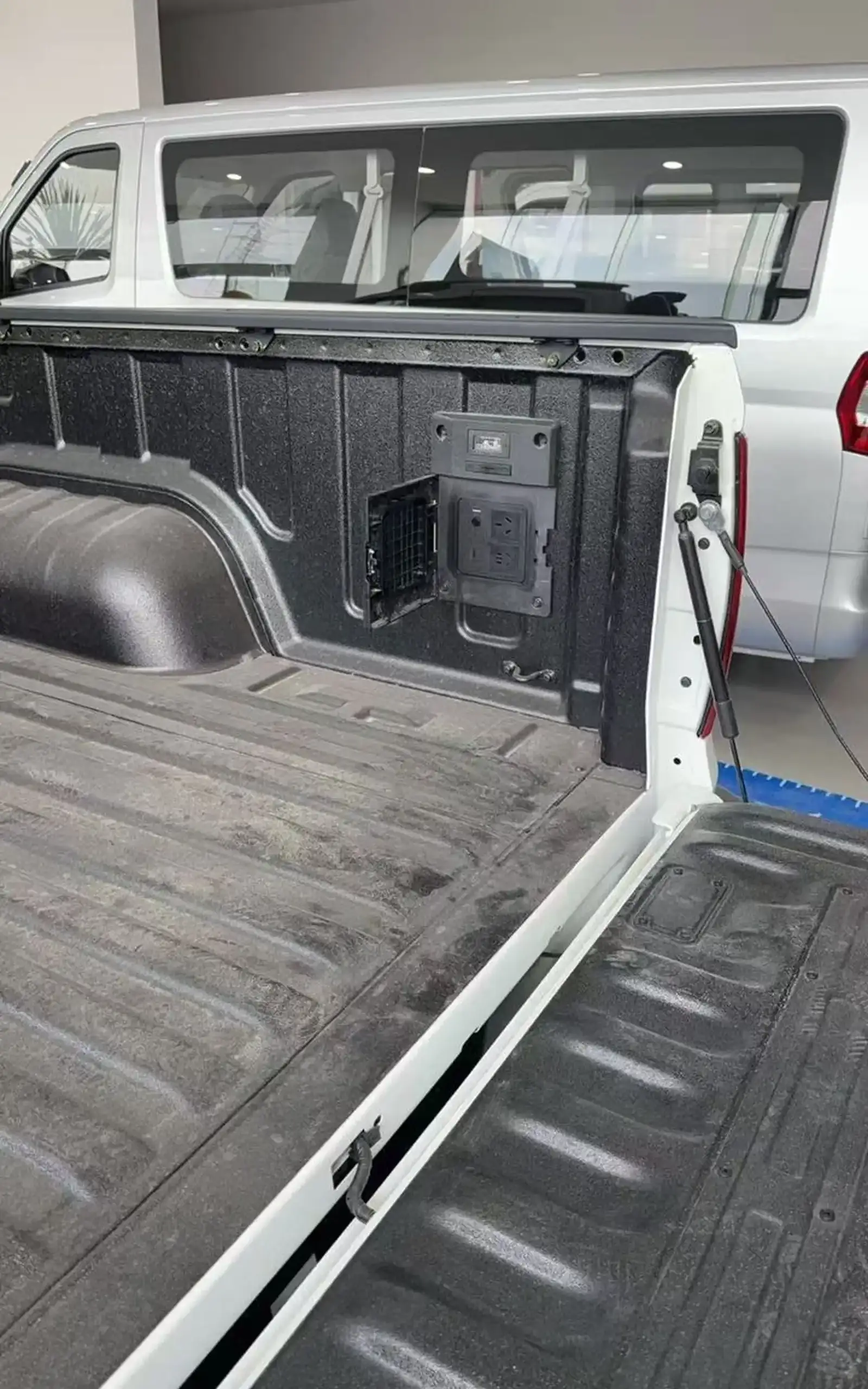Changan Hunter Plus,