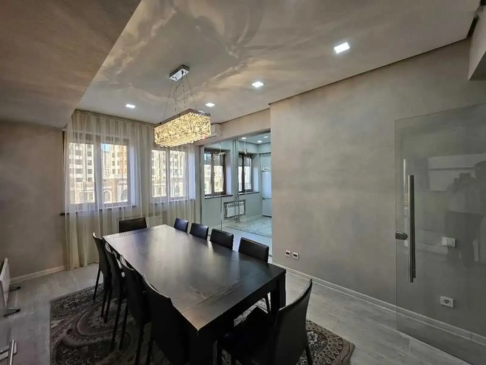 5-комн. квартира, 4 этаж, 240м², И.Сомони