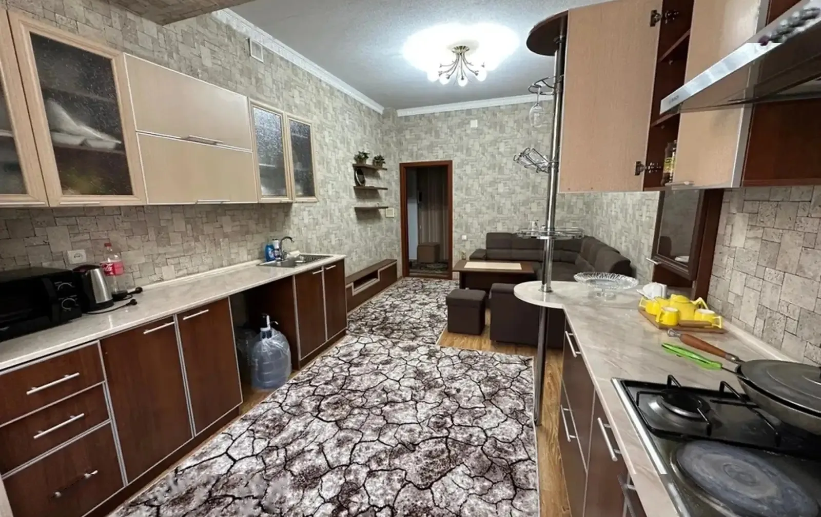 2-комн. квартира, 3 этаж, 70м², 19 Мкр