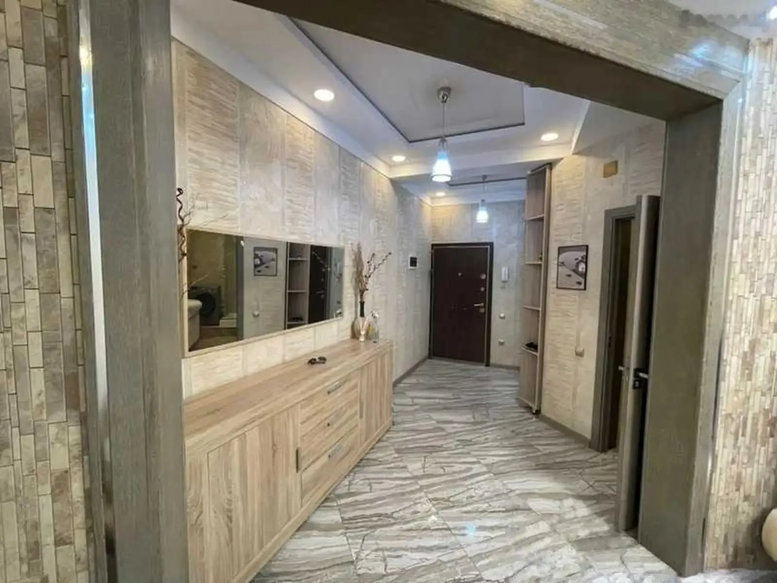 2-комн. квартира, 3 этаж, 68м², Шохмансур