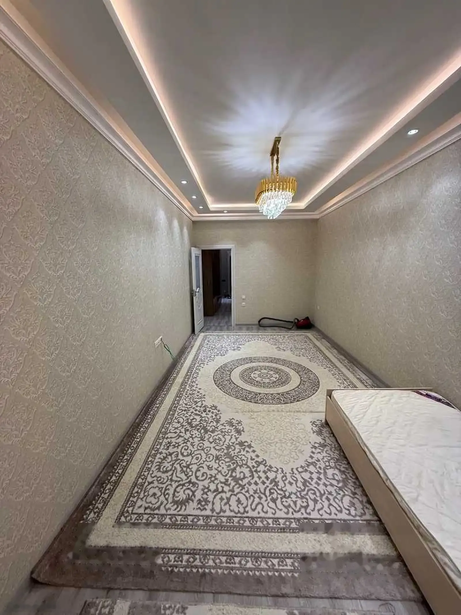 2-комн. квартира, 8 этаж, 117м², И Сомони, чойхонаи Роҳат, Ориёнбанк главный