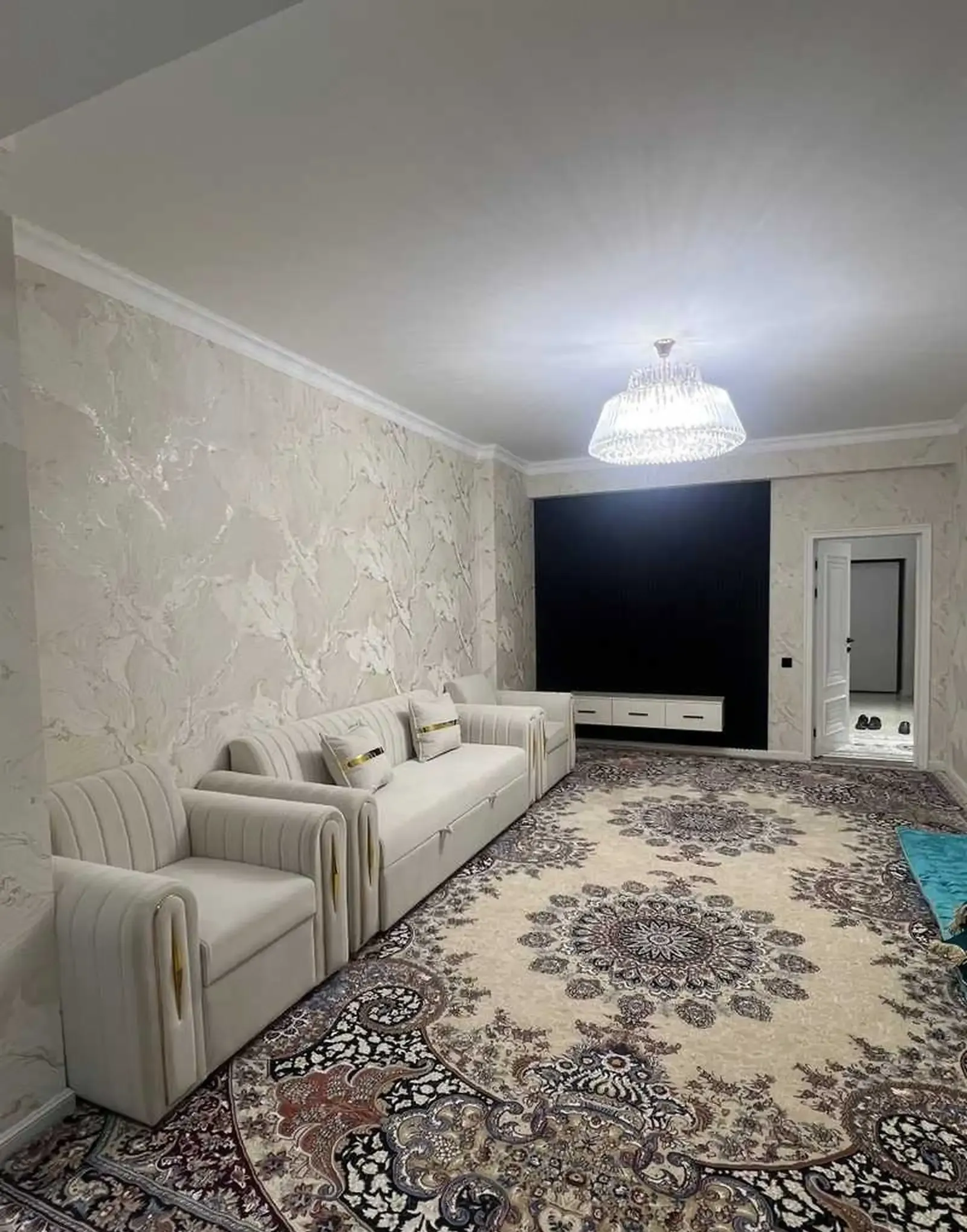 2-комн. квартира, 20 этаж, 89м², Чордома