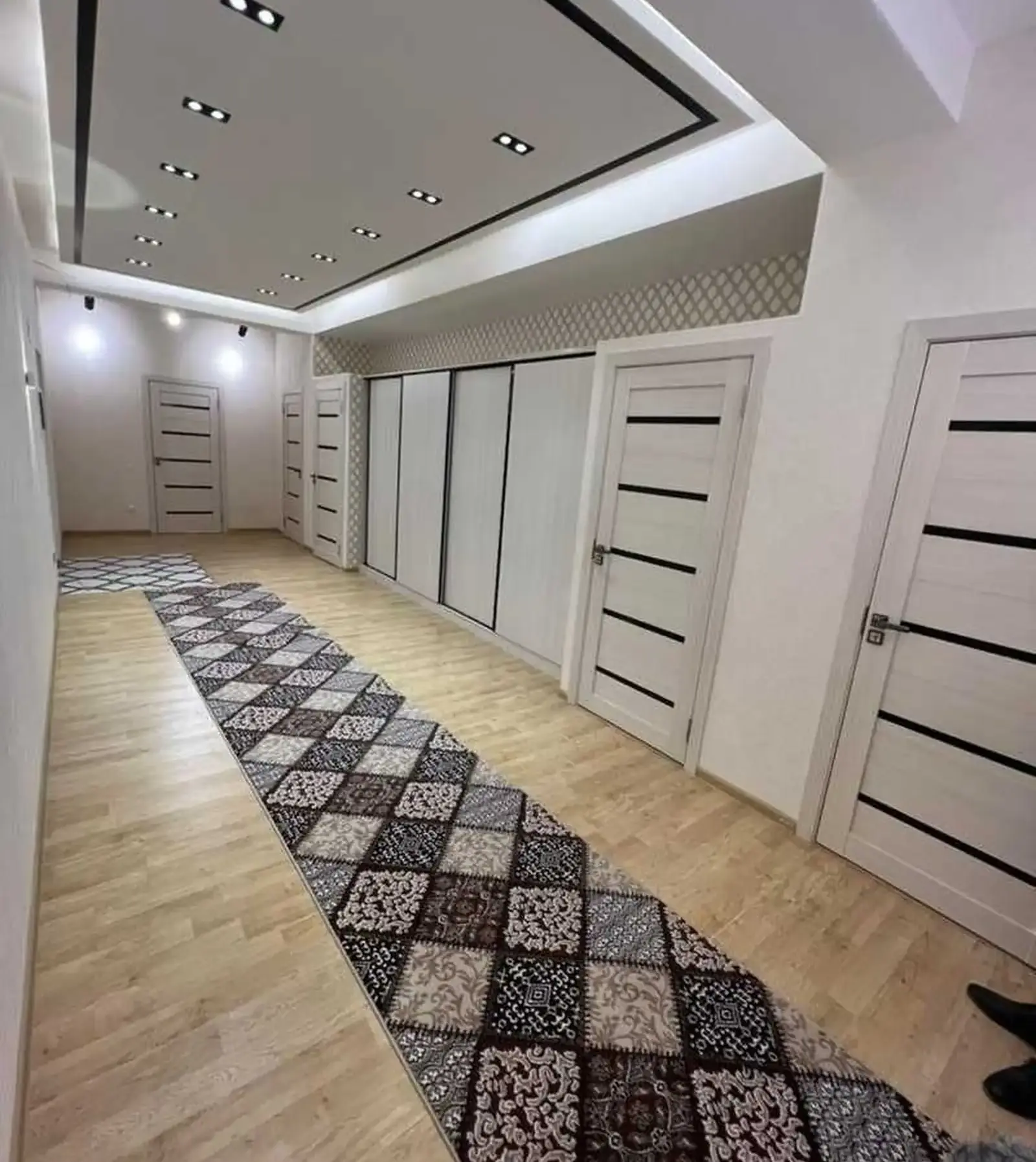 3-комн. квартира, 3 этаж, 120м², И. Сомони