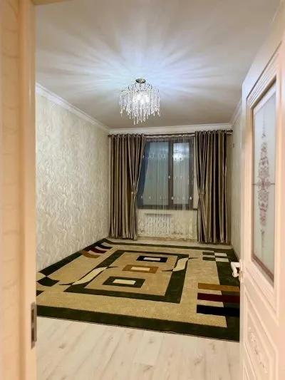 1-комн. квартира, 8 этаж, 65 м², 102мкр
