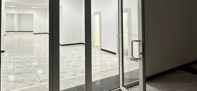 Помещение под свободное назначение, 200м², Перекрёсток Суд Шохмансур Дом Зирбак