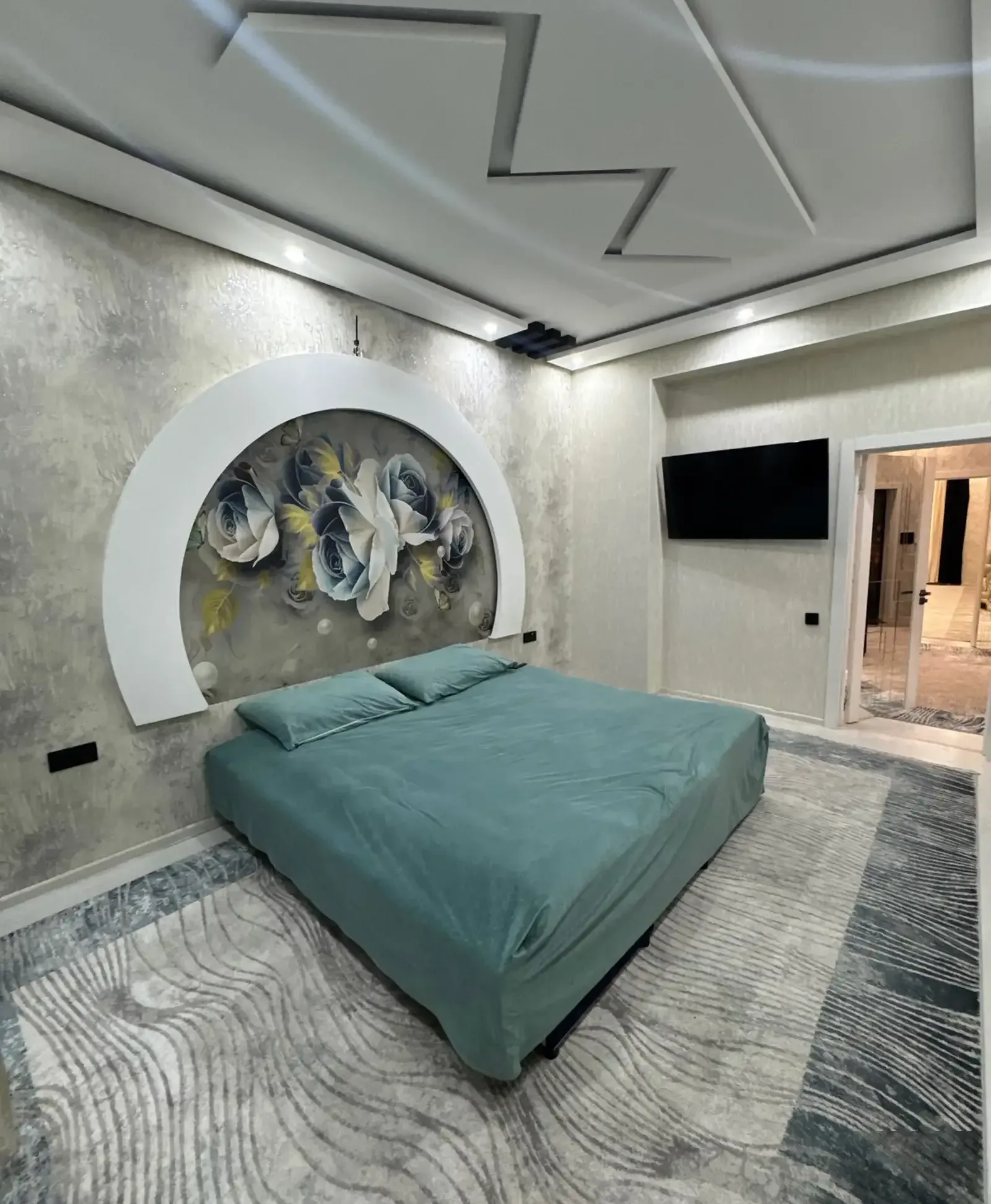 2-комн. квартира, 14 этаж, 85м², Садбарг/Гелос
