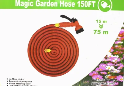 Шланг поливочный растягивающийся с распылителем Magic Garden Hose 150FT