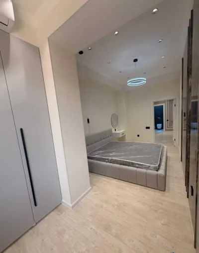 3-комн. квартира, 2 этаж, 108 м², Сино 112мкр