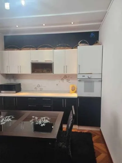 4-комн. квартира, 10 этаж, 150м², сомони эпадром