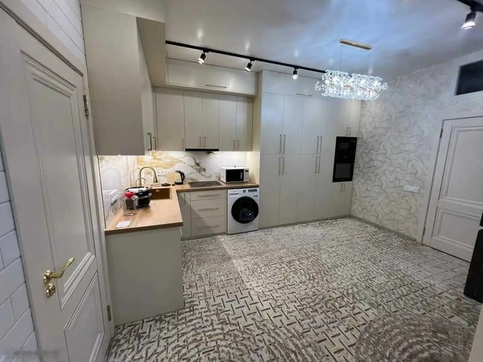 2-комн. квартира, 8 этаж, 63м², Бустон Сити
