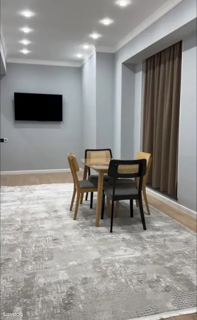 2-комн. квартира, 9 этаж, 70м², Шохмансур