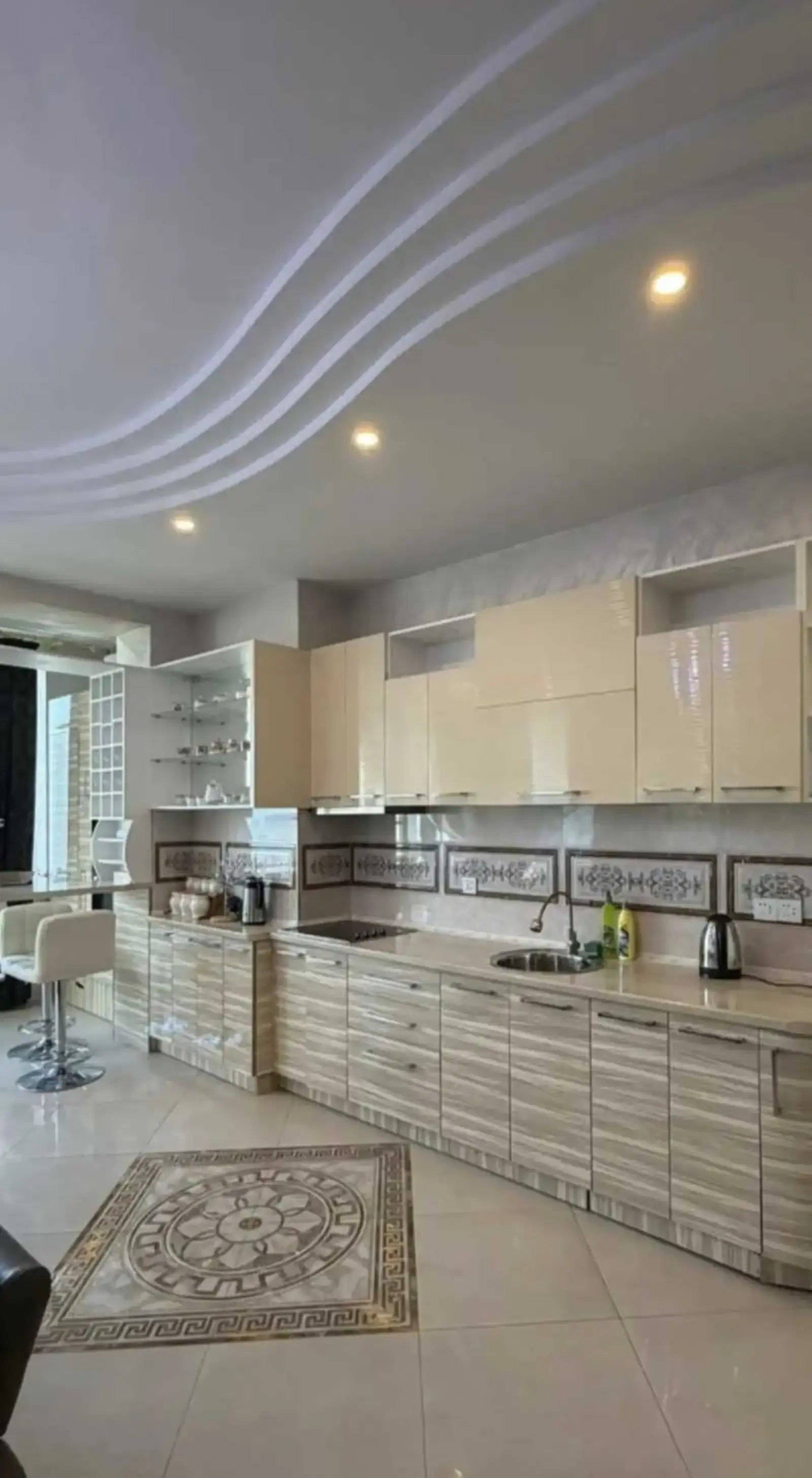 3-комн. квартира, 8 этаж, 110м², овир