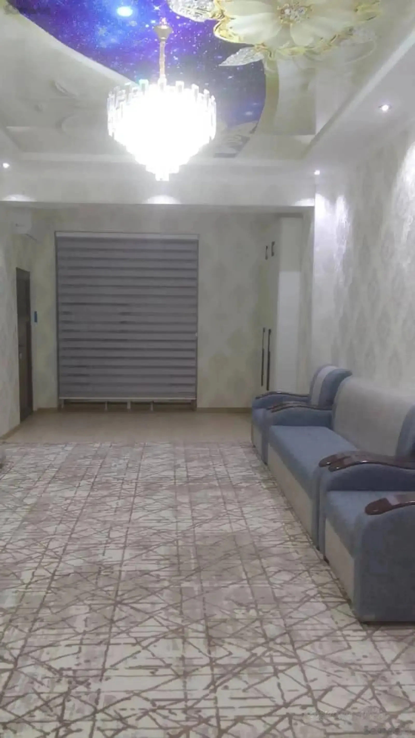 2-комн. квартира, 4 этаж, 80м², кӯч. Карамов, назди масҷиди маркази