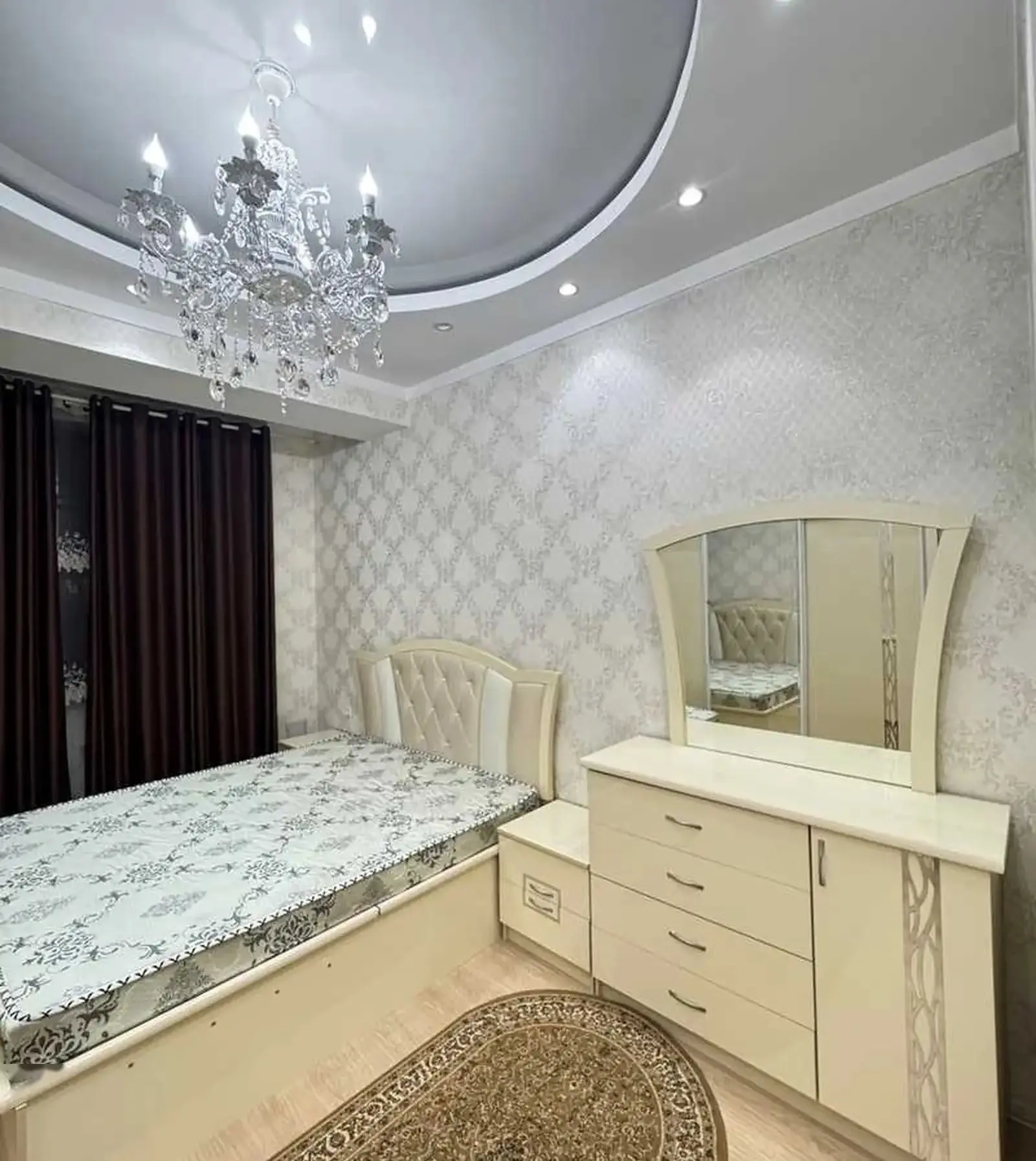 3-комн. квартира, 2 этаж, 100м², Сино