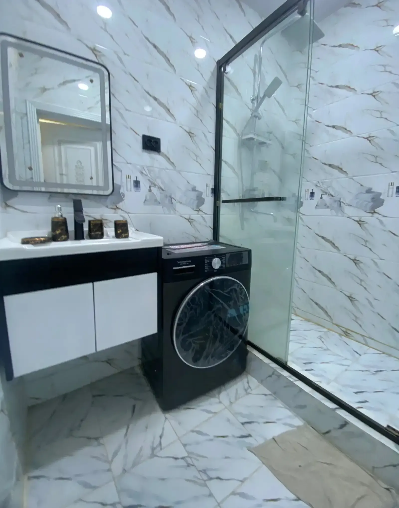 2-комн. квартира, 10 этаж, 80м², 112 МКР ПАЙКАР
