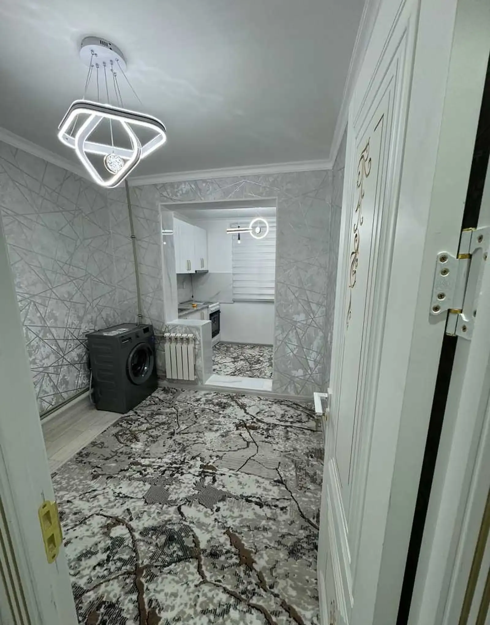 2-комн. квартира, 2 этаж, 78м², ГАИ 33 М/К пеши бозорчаи 33