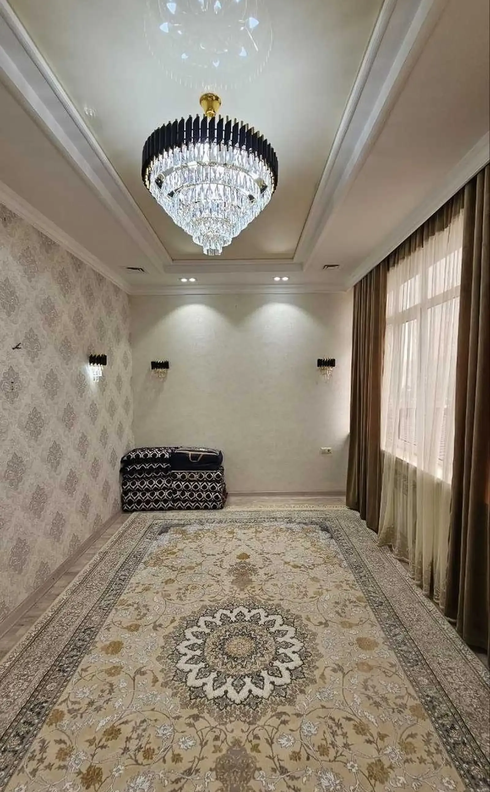 3-комн. квартира, 11 этаж, 150м², Пединститут