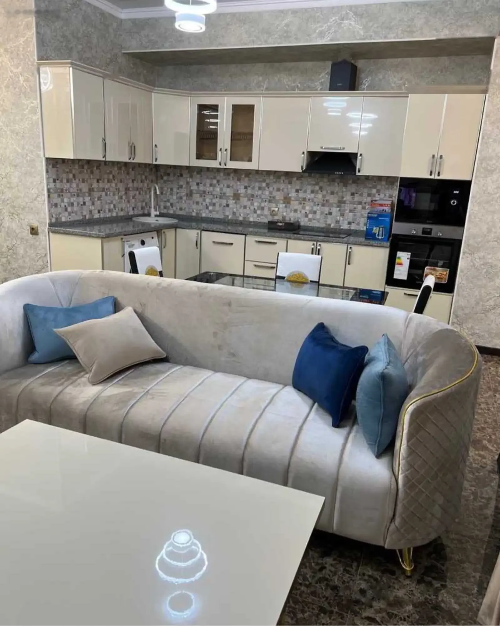 1-к квартира, 4 этаж, 57 м², овир Ёвар