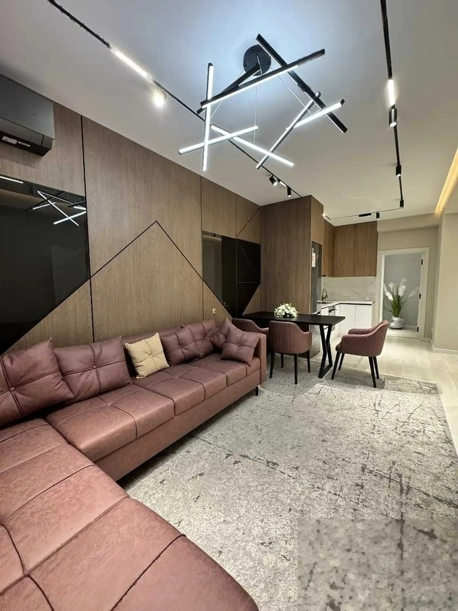 2-комн. квартира, 10 этаж, 65м², 2 роддом