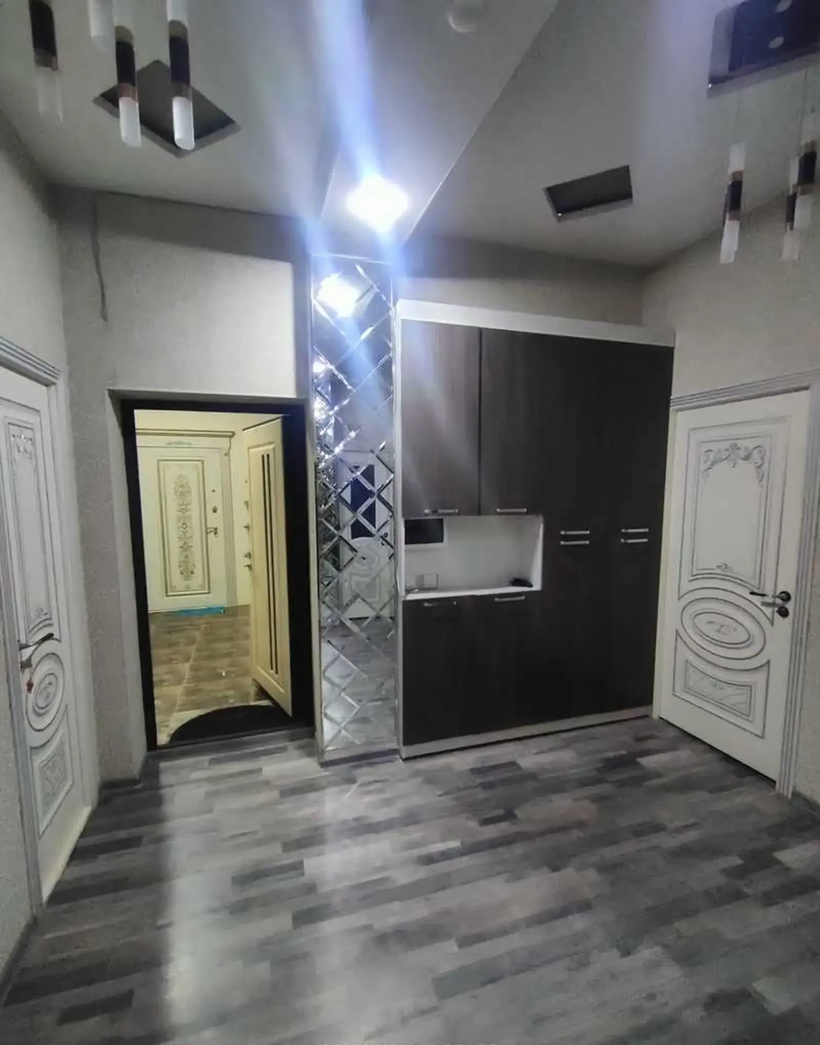 2-комн. квартира, 6 этаж, 78м², Кучаи меҳнати 10/1