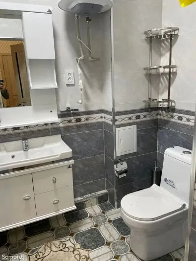 2-комн. квартира, 5 этаж, 65 м², Овир
