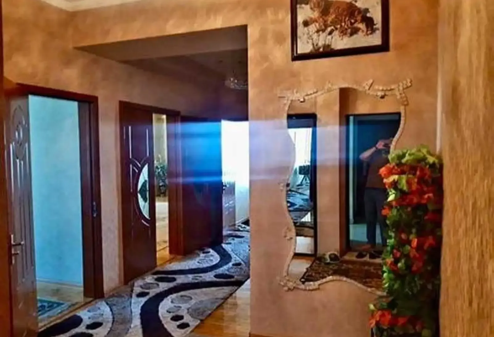 3-комн. квартира, 9 этаж, 112м², 82мкр, кӯчаи Шамсӣ, Маркази савдои Саодат