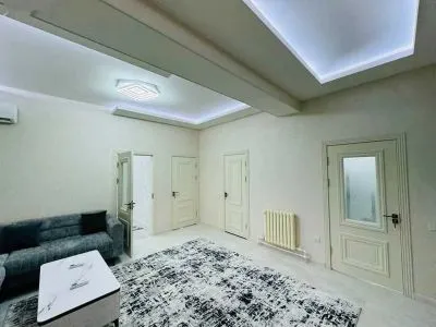 2-комн. квартира, 3 этаж, 84м², Лохути