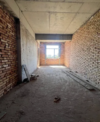 2-комн. квартира, 4 этаж, 95 м², н.Исмоили Сомони,ру ба руи Мойкаи Малика