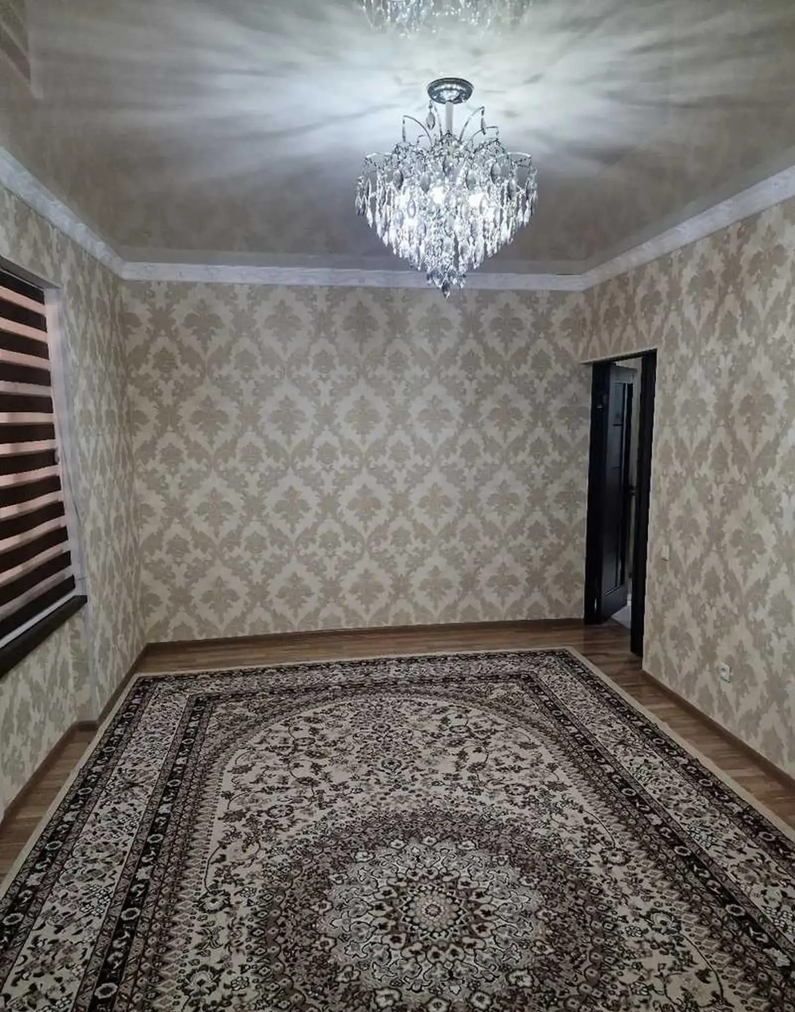 3-комн. квартира, 1 этаж, 87м², Цирк, Молодёжный