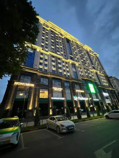 3-комн. квартира, 4 этаж, 147 м², И . Сомони