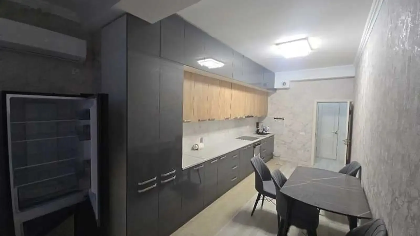 2-комн. квартира, 8 этаж, 88м², Караболо