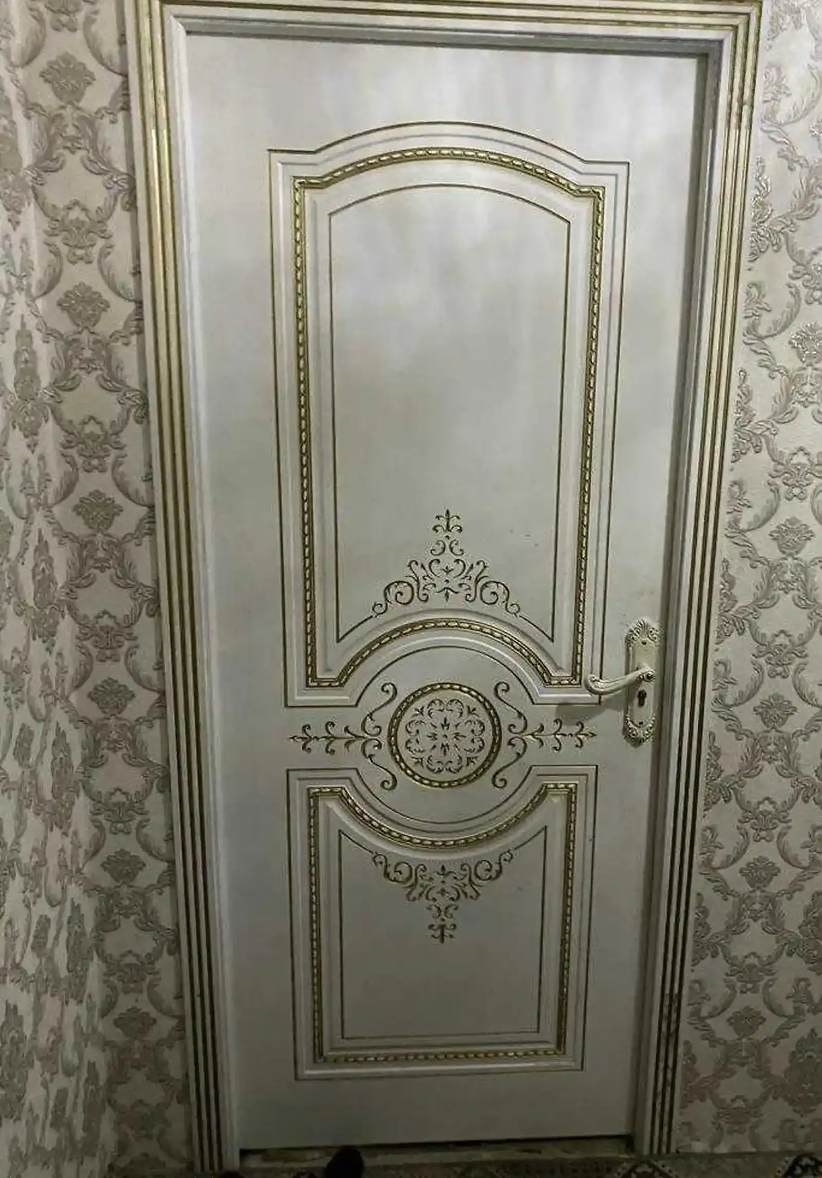 Дверь