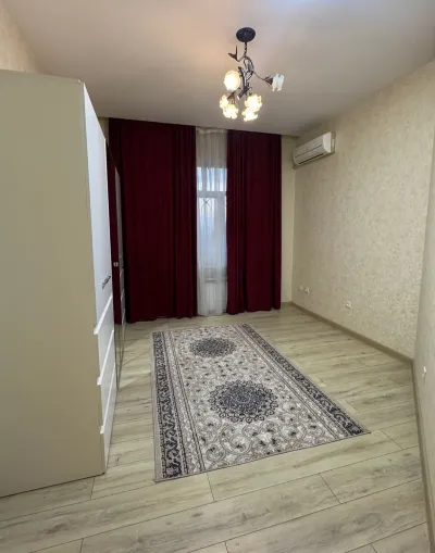 4-комн. квартира, 4 этаж, 140м², Ипподром, И. Сомони