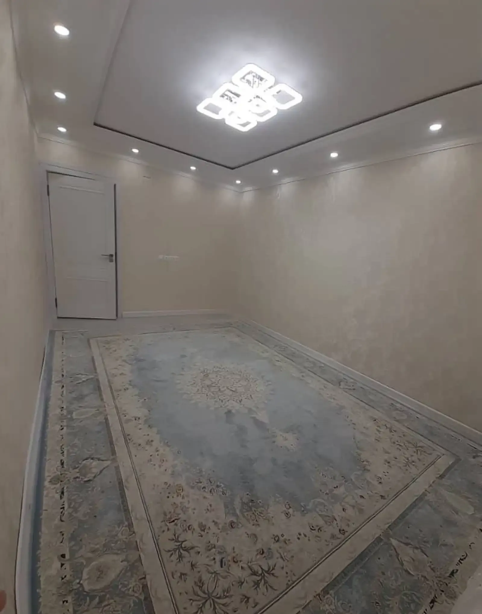 3-комн. квартира, 4 этаж, 70 м², Сино 103мкр