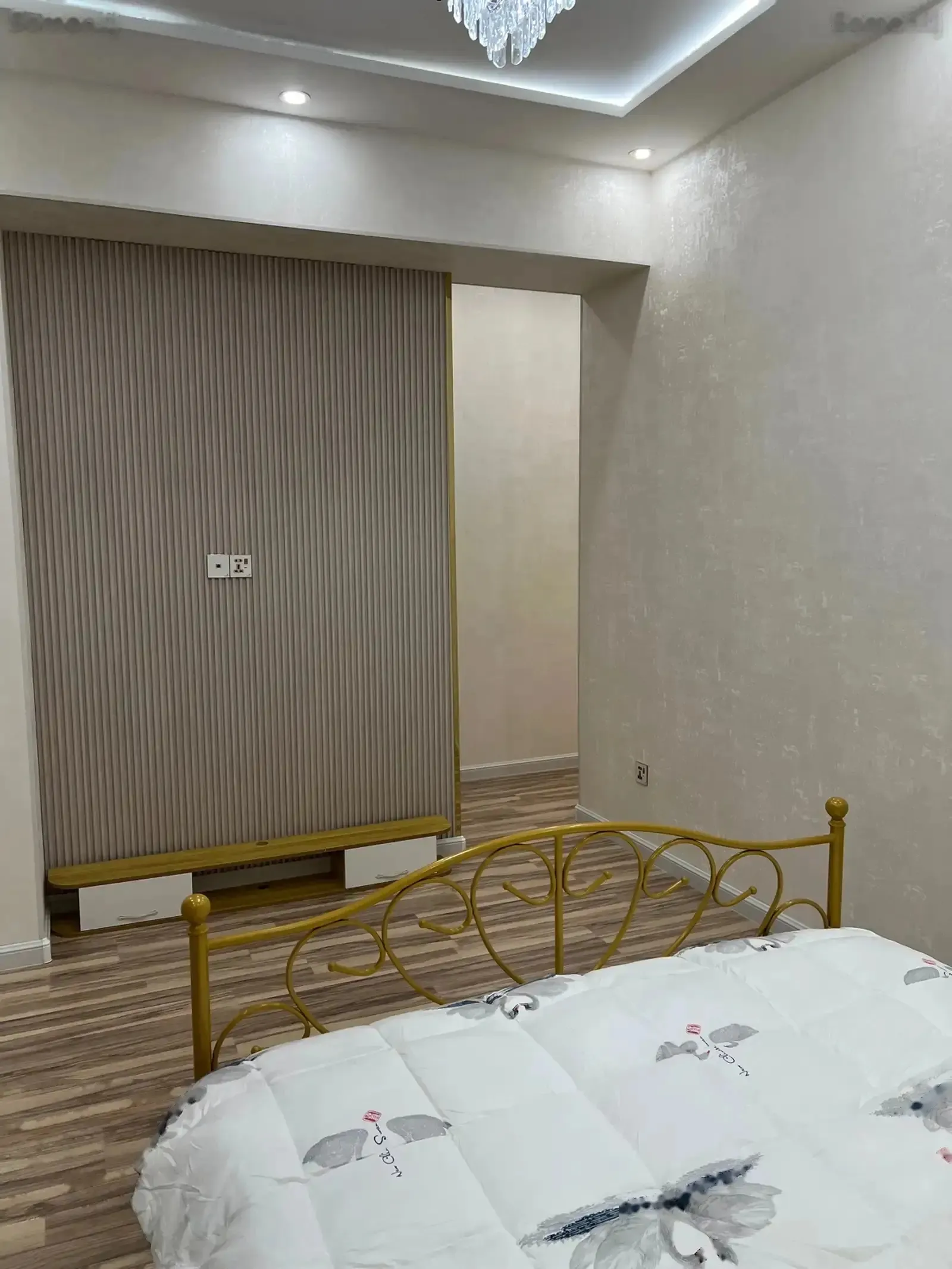 4-комн. квартира, 3 этаж, 120м², 102мкр