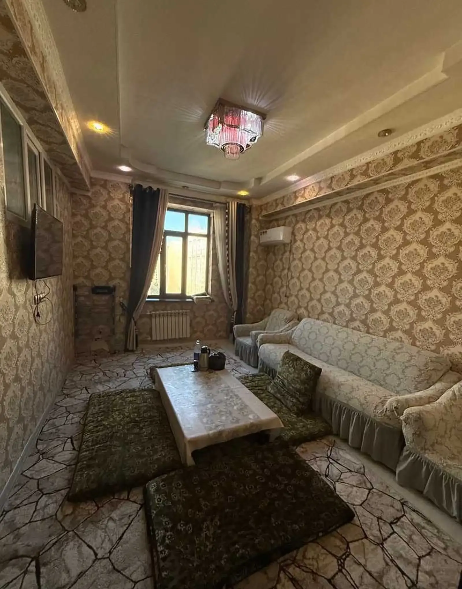 2-комн. квартира, 10 этаж, 77м², Чор Дома