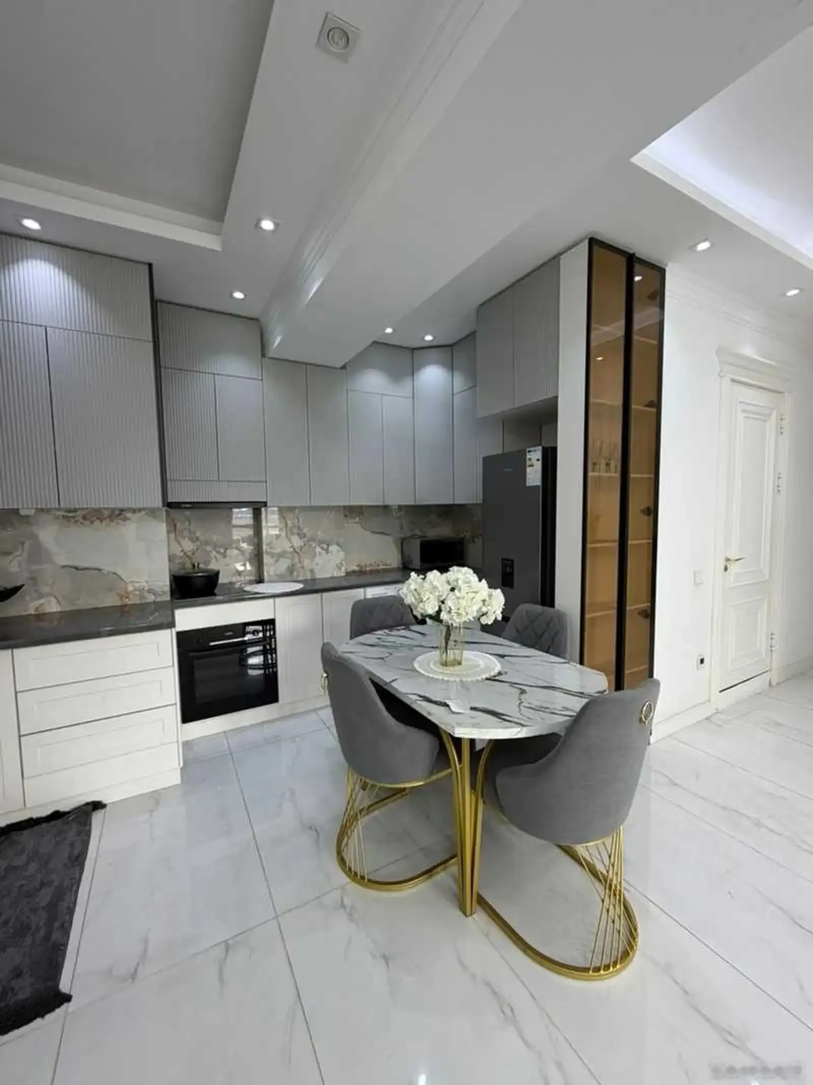 2-комн. квартира, 18 этаж, 100м², Ул Бофанда