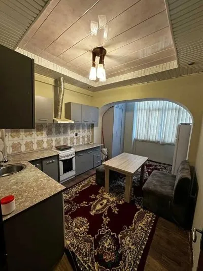 2-комн. квартира, 5 этаж, 90м², 82 мкр, Доми Чикен