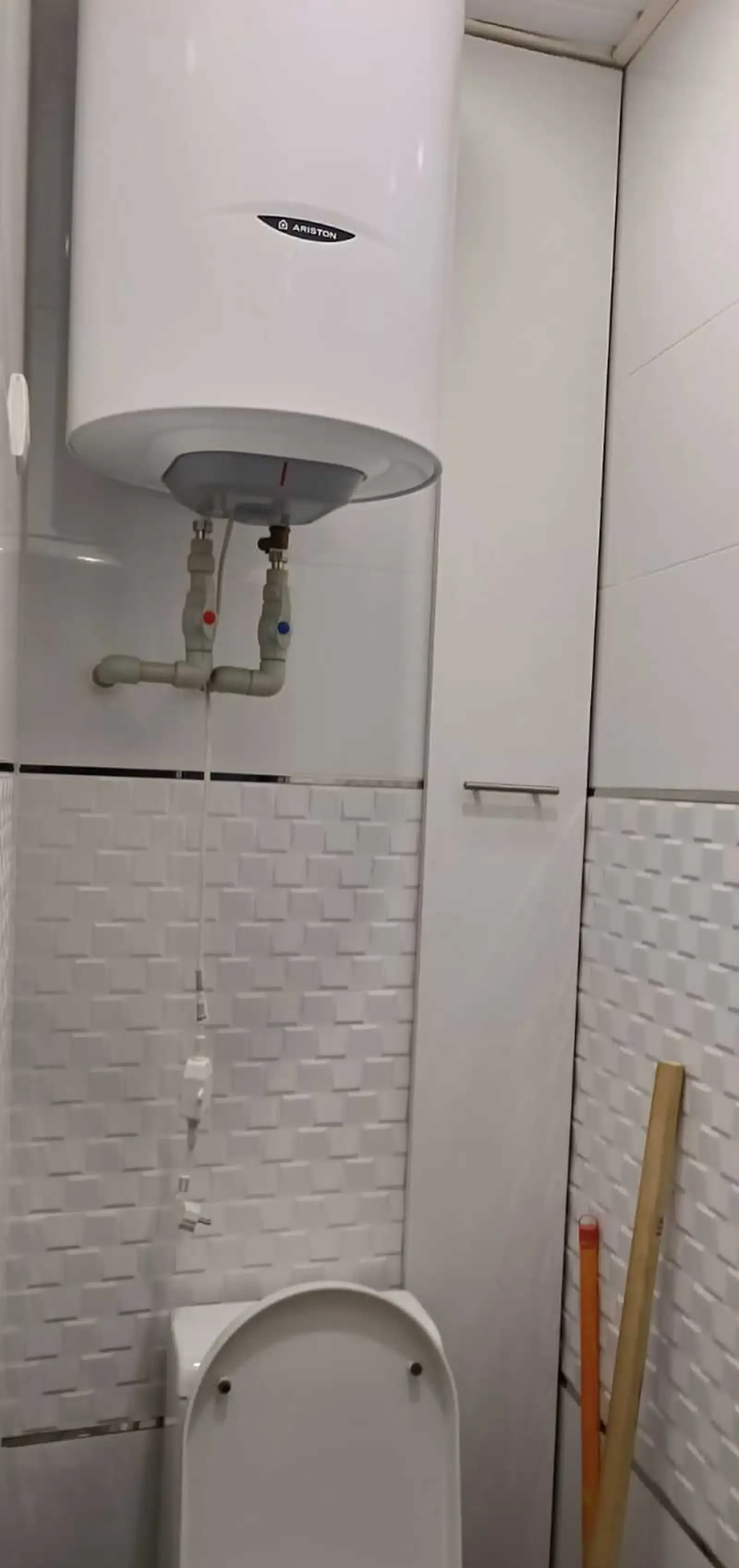 2-комн. квартира, 18 этаж, 125м², Маладёжний театр