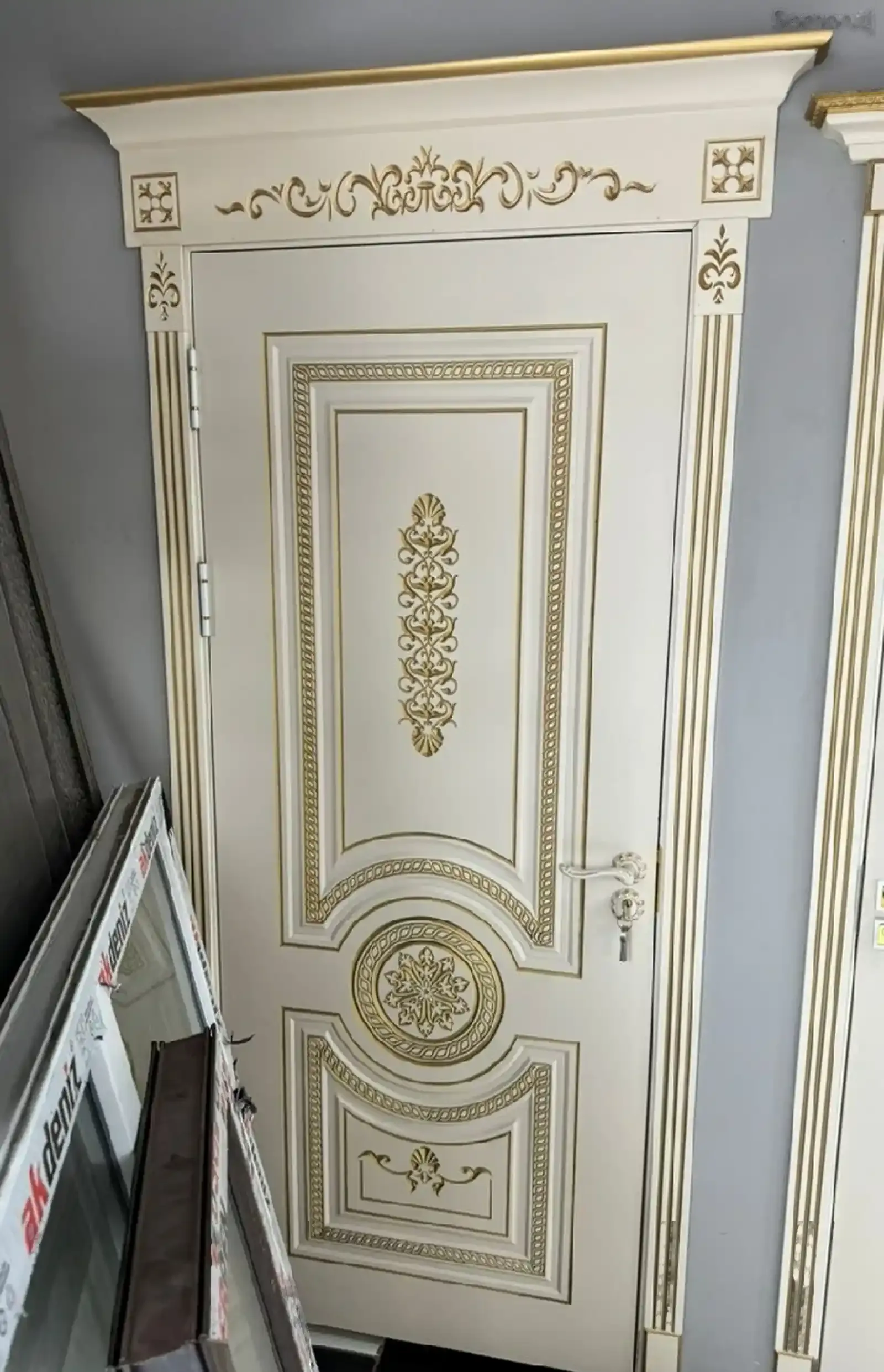 Дверь
