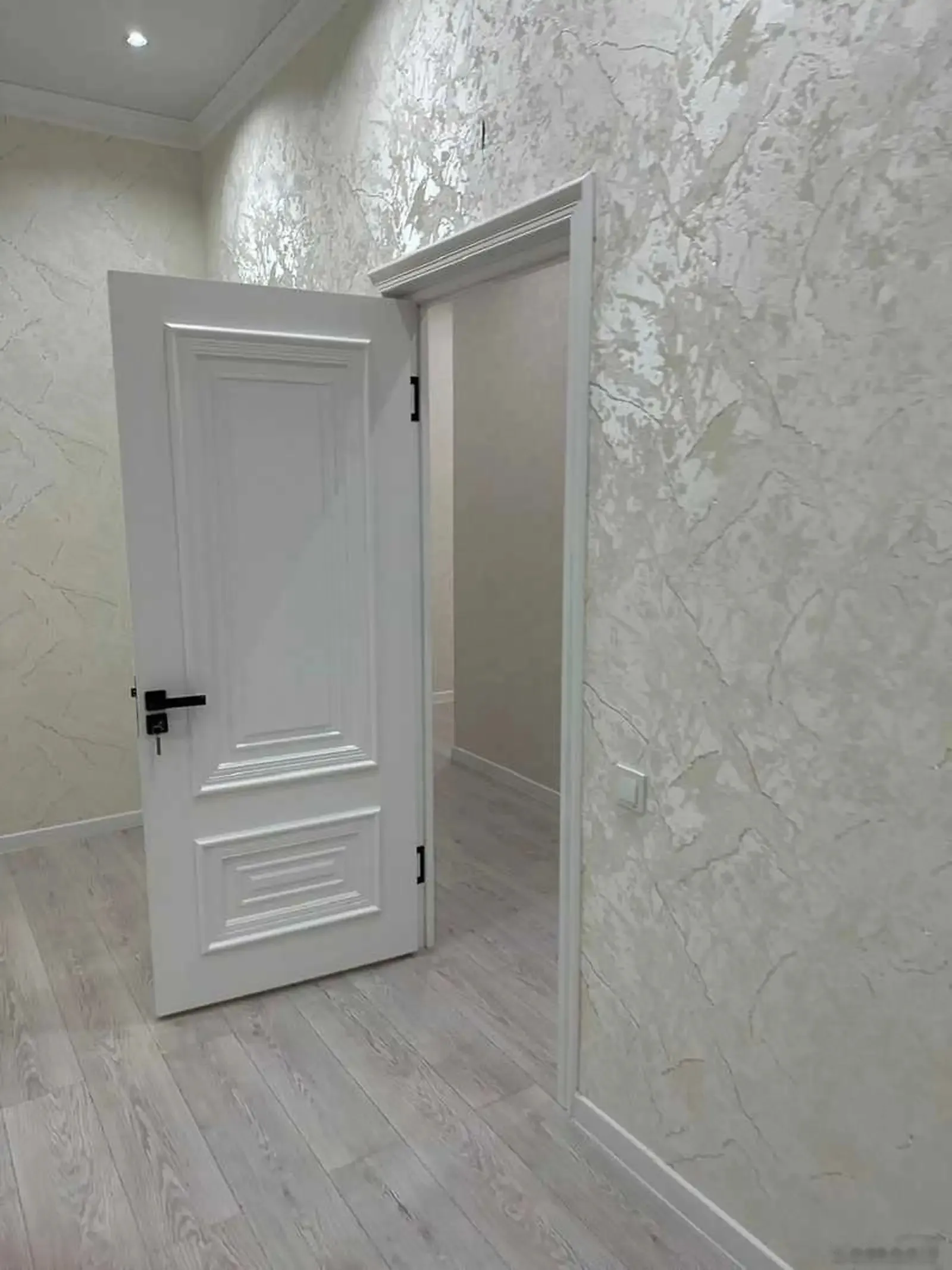 2-комн. квартира, 10 этаж, 80м², аэропорт